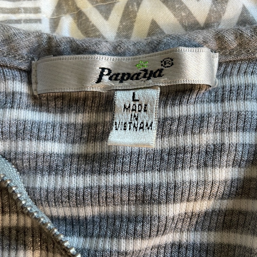 Striped Tank Top - Picture 5 of 5